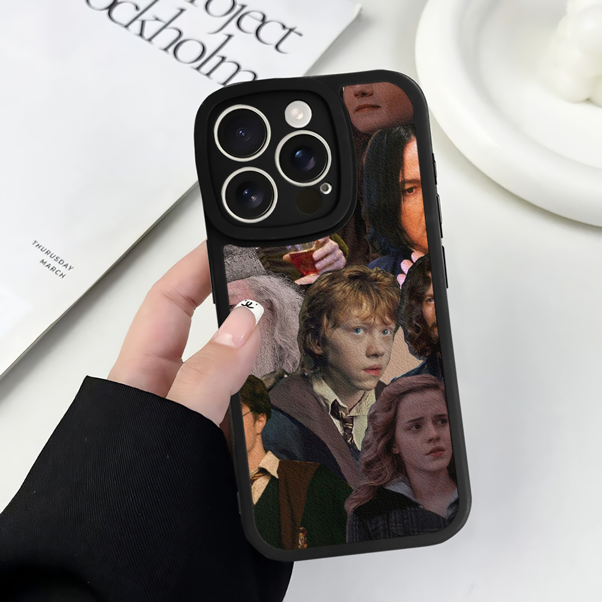 （画像用） Harry Potter ハリー・ポッターシリーズ 【iPhone 16シリーズ対応】シリコンスマホケース（レザー調） 材質：シリコン
